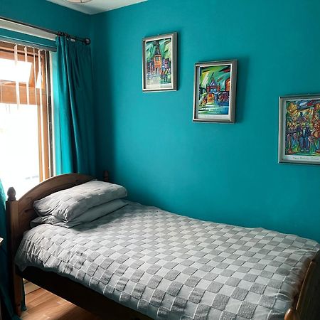 11 Parkmore Street, Ormeau Road, Belfast, Bt7 2Gt, 2 Bedroom House Exterior foto